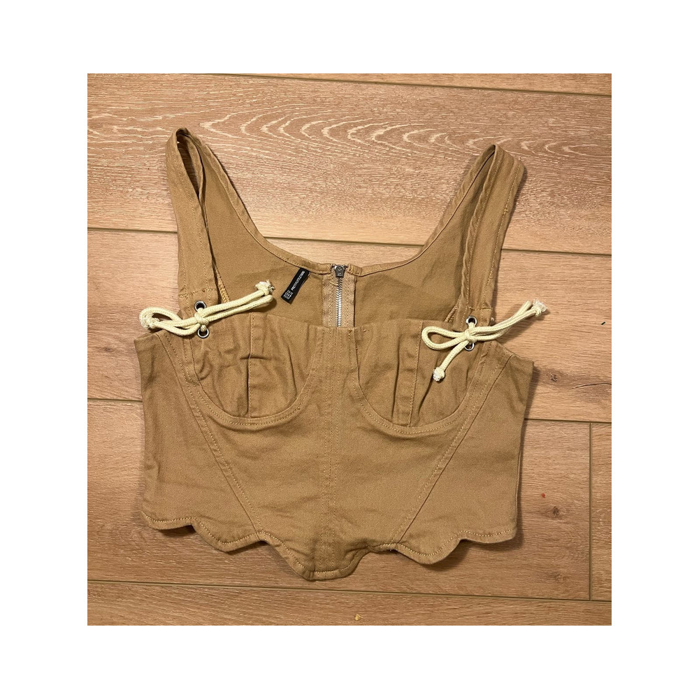 Pretty Little Things Crop